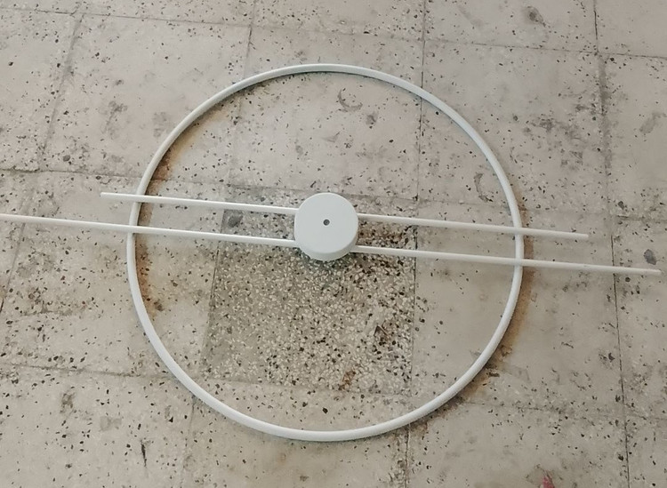 ساعت دیواری مدرن با موتور آرام گرد کد H111