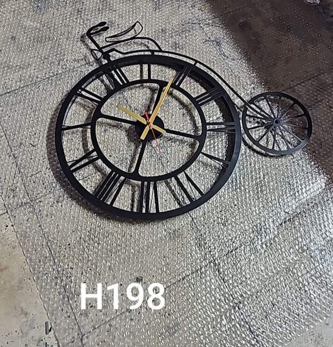 ساعت دیواری مدرن لیزری لاکچری H198