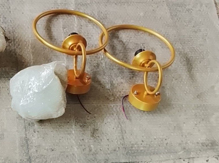 دیوارکوب مدرن تک شعله فلزی حبابی D185